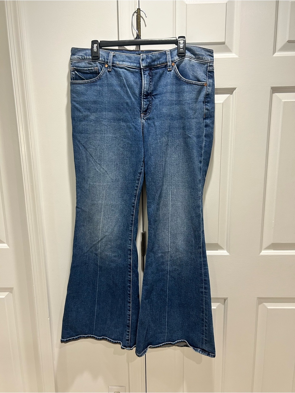Express Women's Medium Blue Flare Jeans